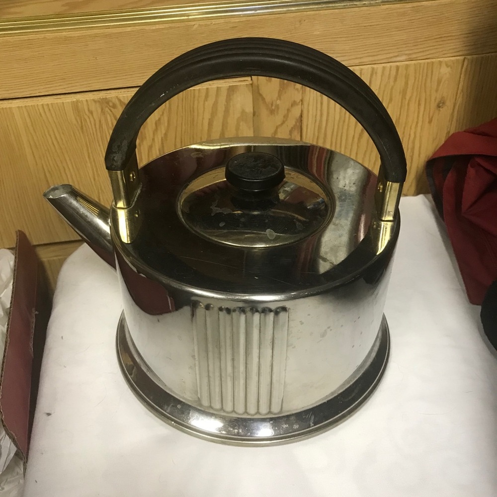 Art Deco inspired kettle